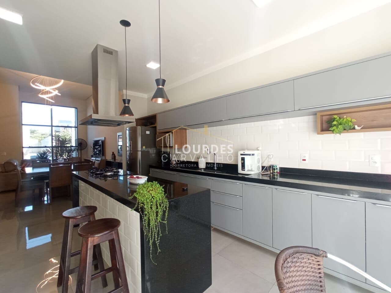 Casa Térrea Cozinha Gourmet / 03 Dormitórios