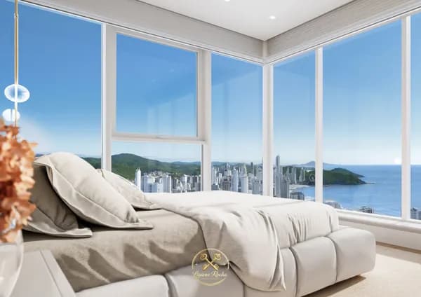 Apartamento com 04 suítes a poucos metros da praia de Balneário Camboriú