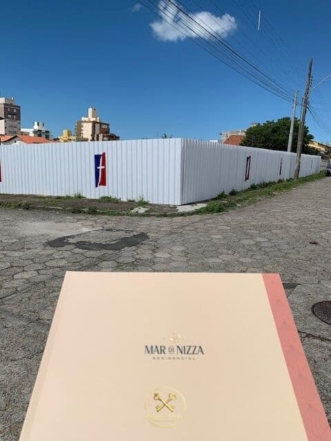 Apartamento na praia do Mar Grosso em Laguna