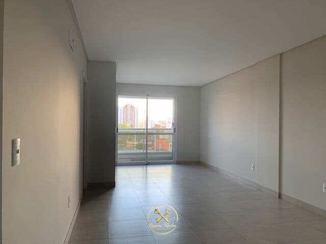Apartamento Alto Padrão com 03 dormitórios no centro de Criciúma