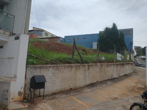 Lote/Terreno em Botucatu - Jardim Paraíso