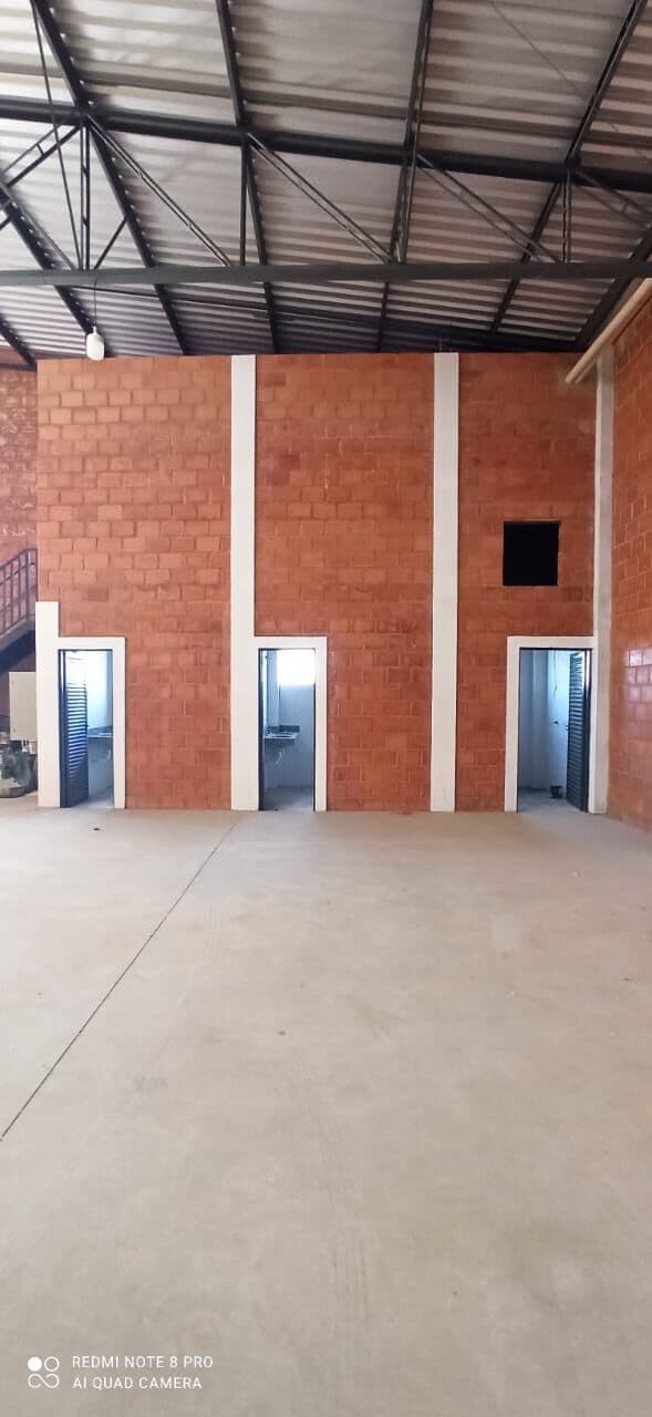 Ponto Comercial Comércio em Residencial Lívia I, Botucatu/SP