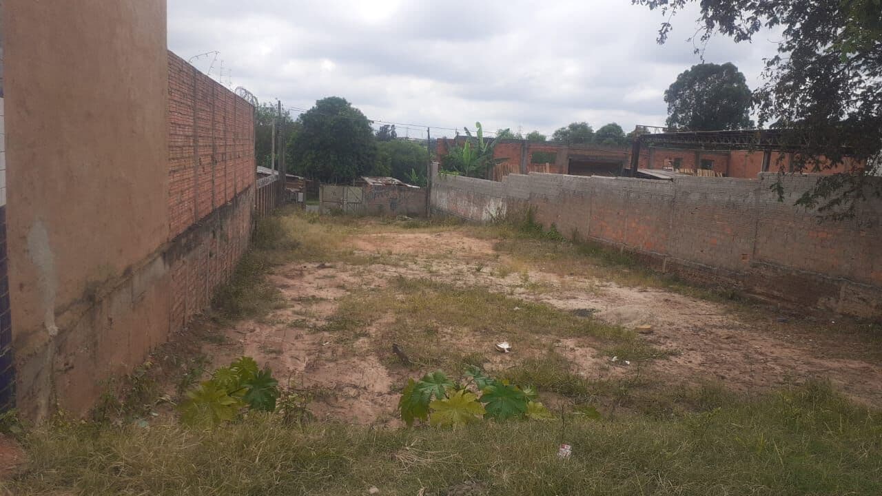 Lote/Terreno em Botucatu - Jardim Aeroporto