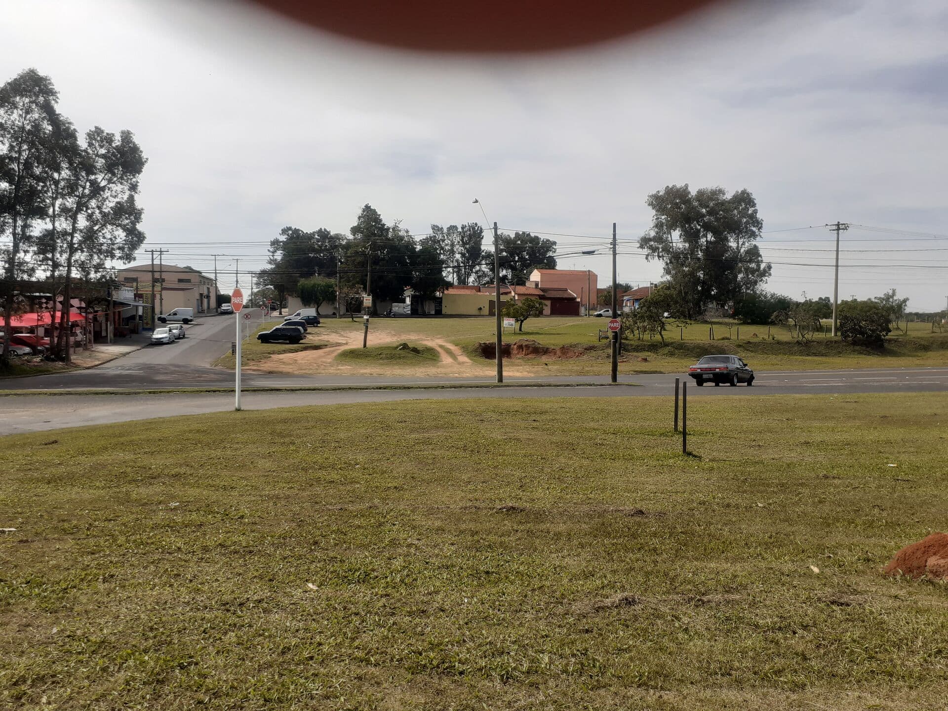 QUATRO TERRENO NA ESQUINA DA GASTÃO DAL FARRA COM A RUA CARLO DE ROSA VENDA SEPARADO O DE ESQUINA 500.000,00 OS DEMAIS 300.000,00 CADA