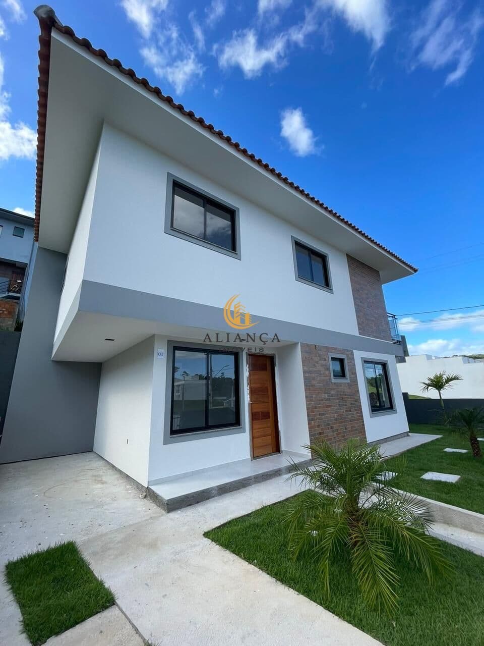 Sobrado em Potecas, São José/SC