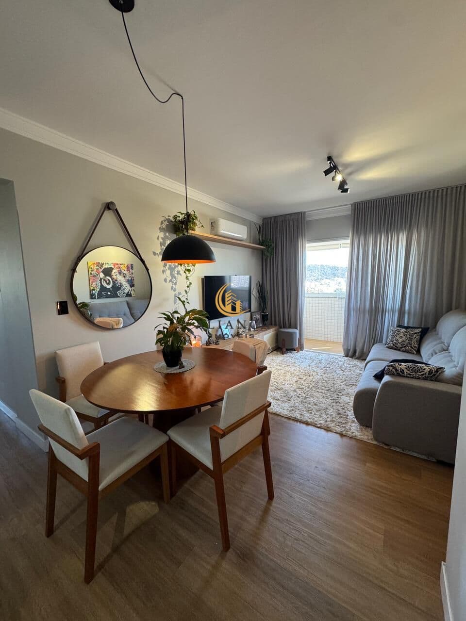 Apartamento em Barreiros, São José/SC