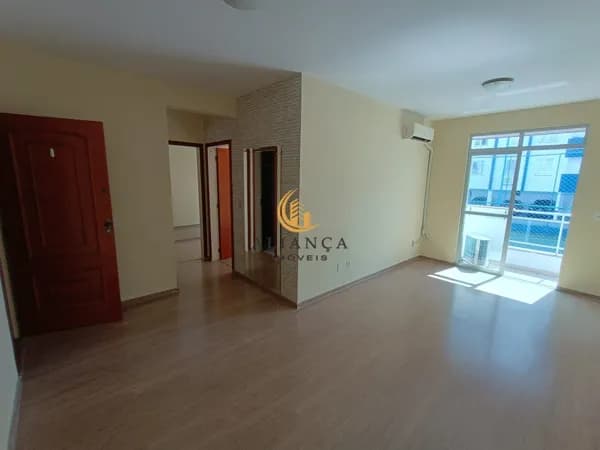 Apartamento em Praia Comprida, São José/SC