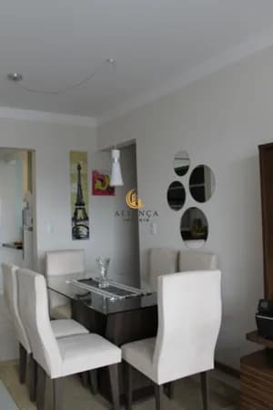 Apartamento no bairro Barreiros em São José-SC