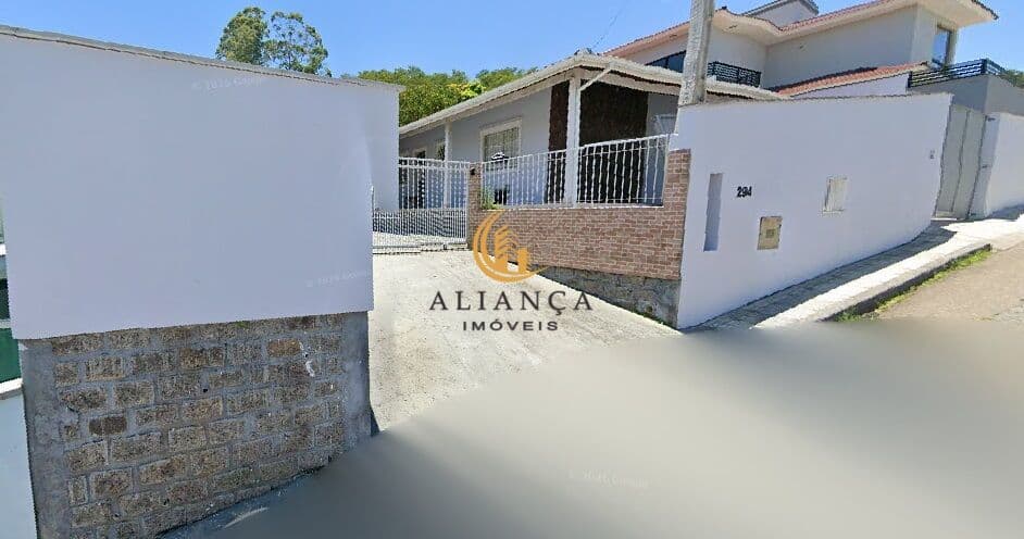 Casa em Fazenda Santo Antônio, São José/SC