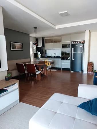 Apartamento em Praia Comprida, São José/SC