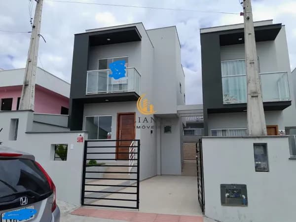 Sobrado em Potecas, São José/SC