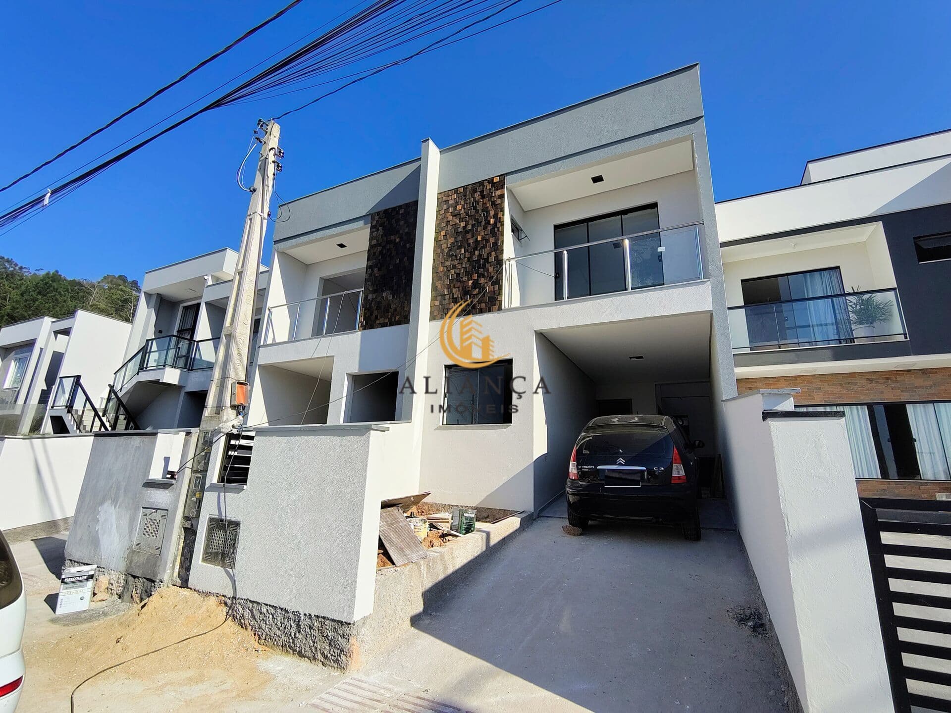 Sobrado em Potecas, São José/SC