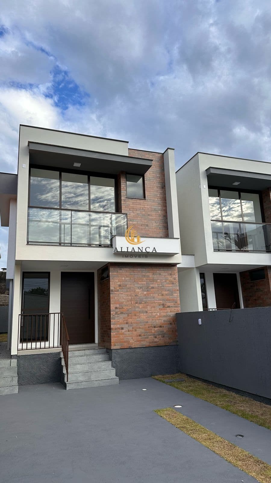 Sobrado em Serraria, São José/SC