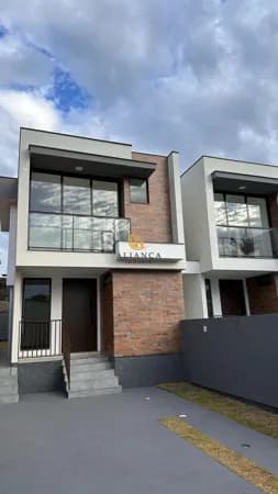 Sobrado em Serraria, São José/SC