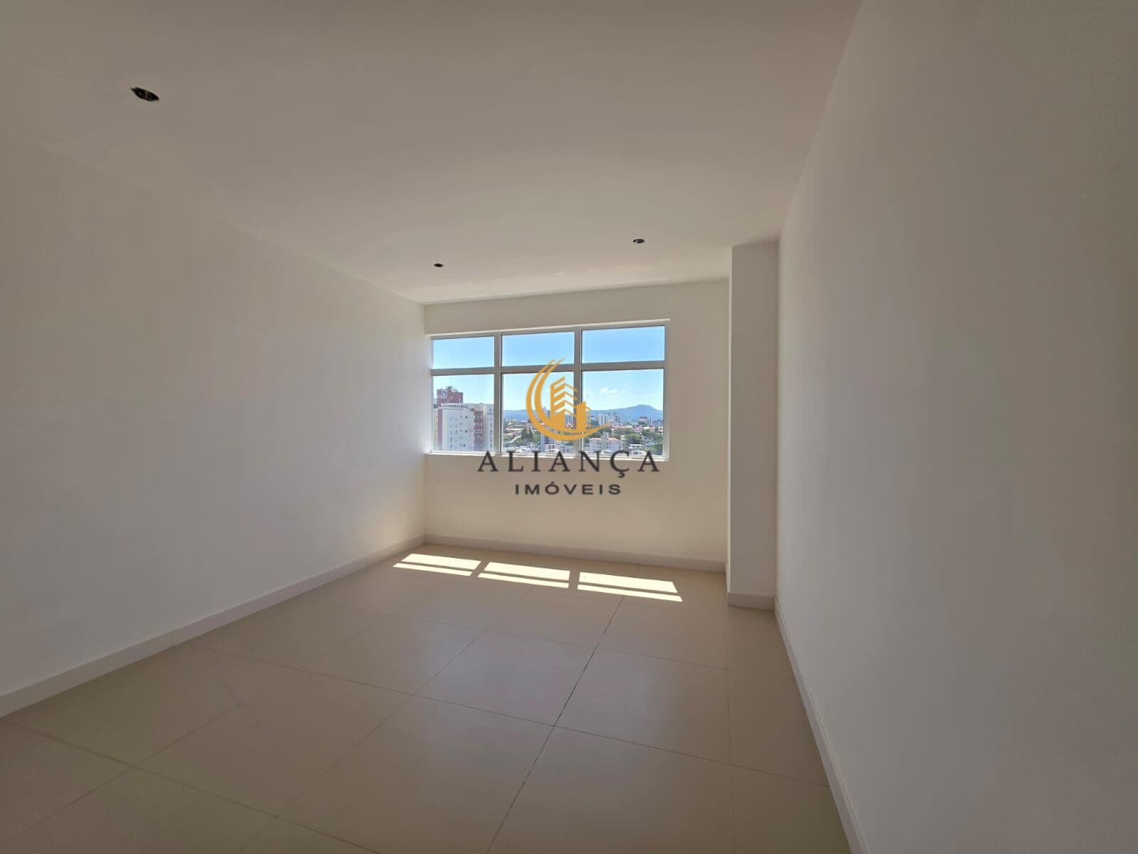 Sala Comercial em Estreito, Florianópolis/SC