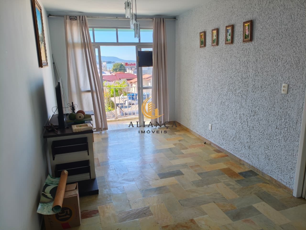 Apartamento em Praia Comprida, São José/SC