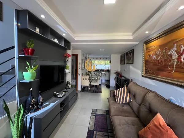Sobrado em Forquilhas, São José/SC