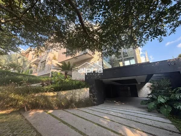 Casa de Condomínio em Santana de Parnaíba - Alphaville