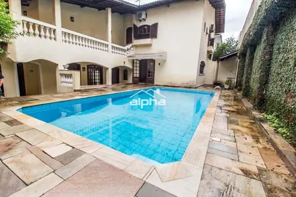 Casa de Condomínio em Santana de Parnaíba - Residencial Quatro (Alphaville)