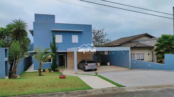 Casa de Condomínio em Jandira - reserva santa maria