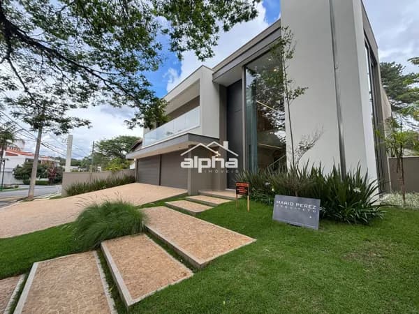 Casa de Condomínio em Barueri - Alphaville