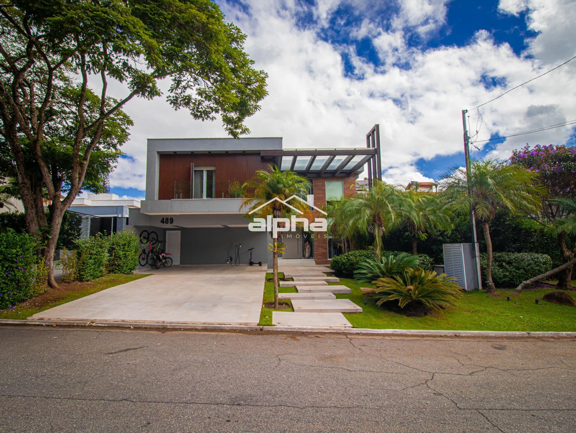 Casa de Condomínio em Santana de Parnaíba - Alphaville
