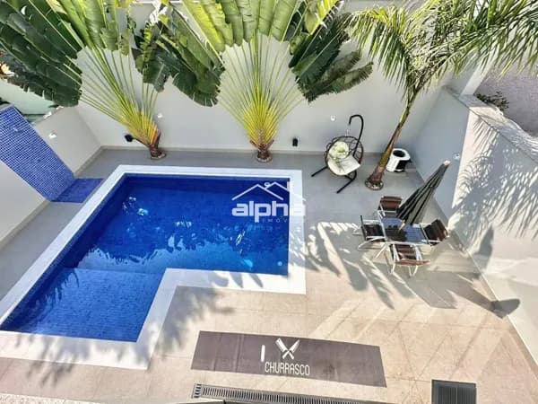 Casa de Condomínio em Santana de Parnaíba - Alphaville