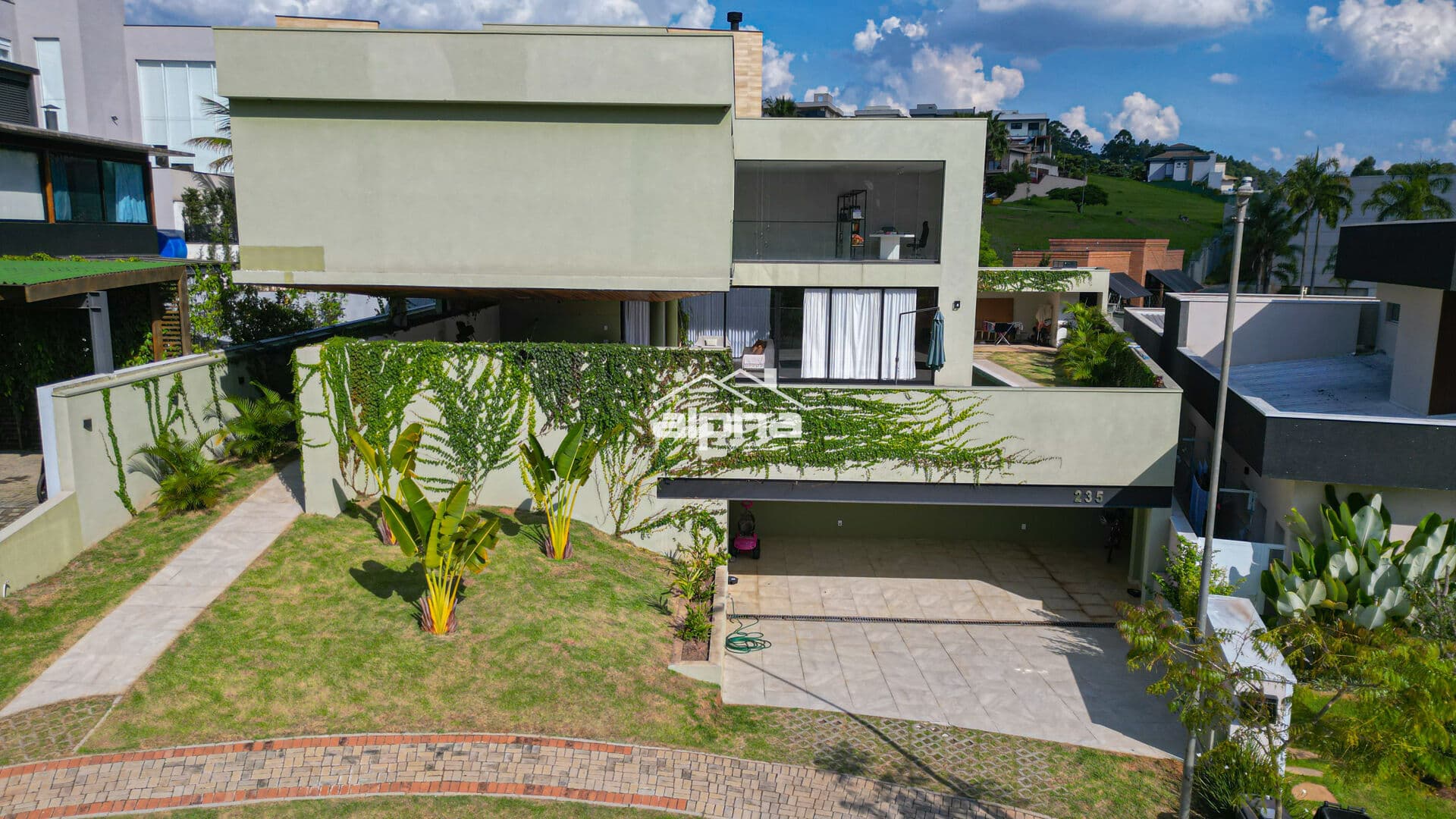 Casa de Condomínio em Santana de Parnaíba - Alphaville