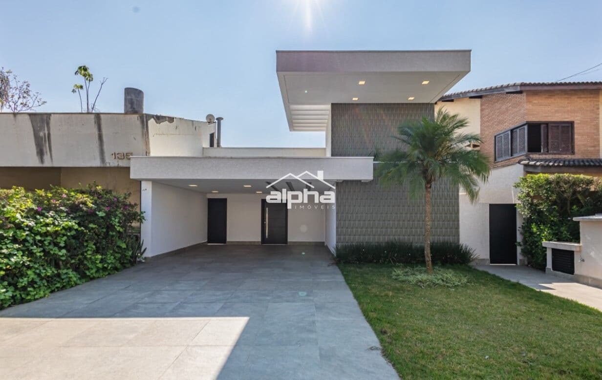 Casa de Condomínio em Santana de Parnaíba - Residencial Quatro (Alphaville)