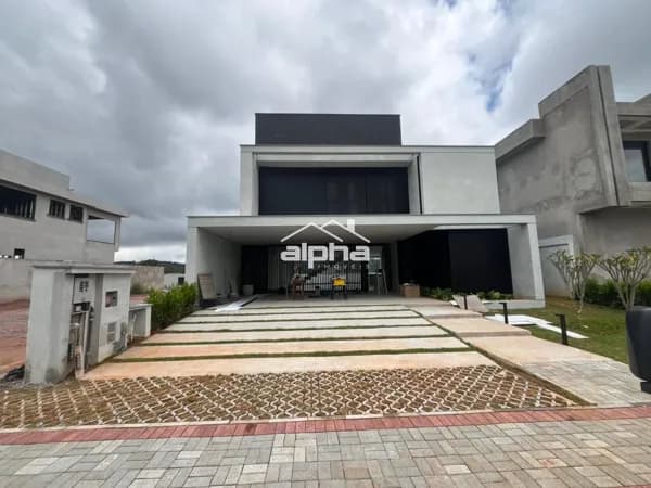 Casa de Condomínio em Santana de Parnaíba - Alphaville