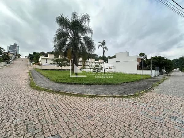 Terreno à venda, 558,93m² no bairro Das Capitais em Timbó/SC