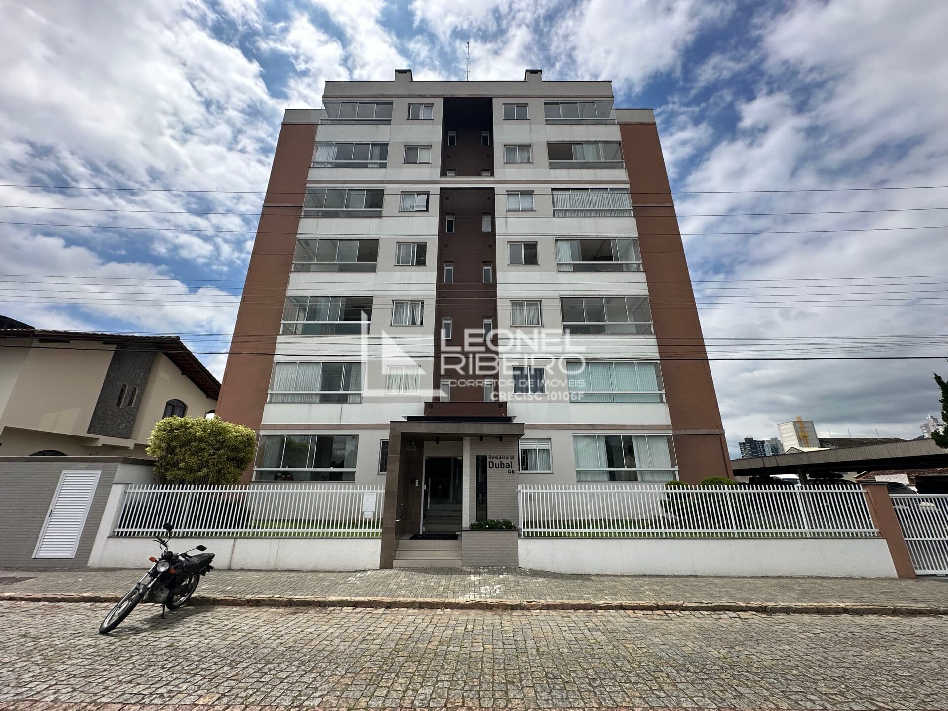 Apartamento à venda com 3 dormitórios, 104,65 m² no bairro das Capitais em Timbó-SC