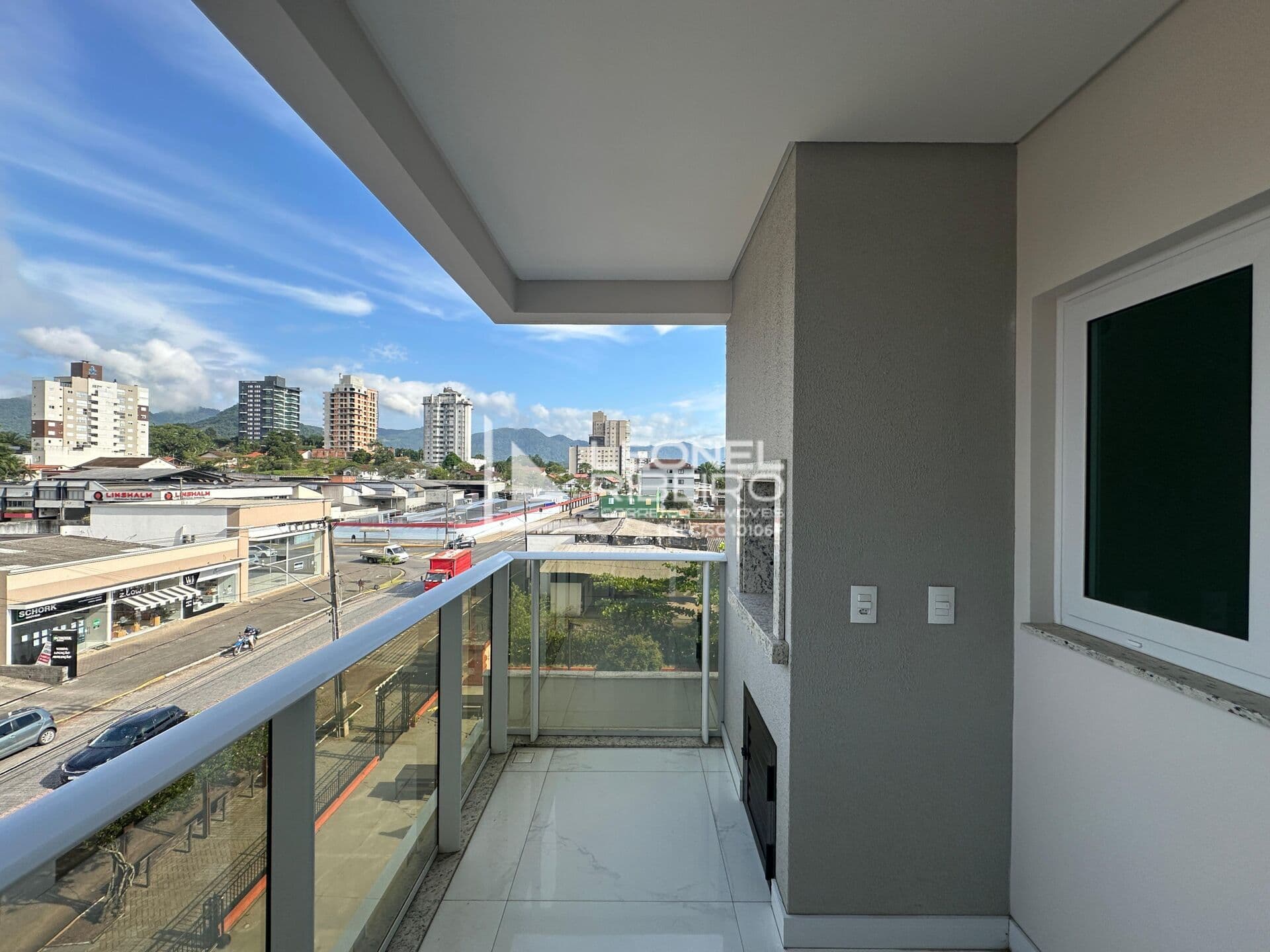 Apartamento com 3 dormitórios suítes à venda, 159,60 m² no bairro Centro em Timbó/SC