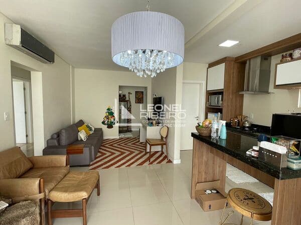 Apartamento à venda com 3 dormitórios no bairro das Naçoes em Timbó-SC