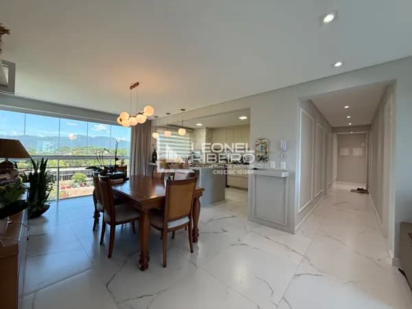 Apartamento com 3 dormitórios (suítes) à venda, 139,80 m² no bairro Das Capitais em Timbó/SC.