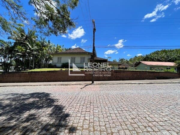 Terreno à venda no bairro Quintino em Timbó/SC.