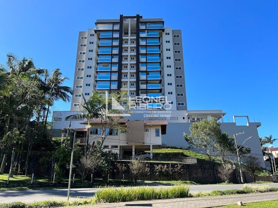 Apartamento com 3 dormitórios suítes à venda, 133,13 m² no bairro das Capitais em Timbó/SC.
