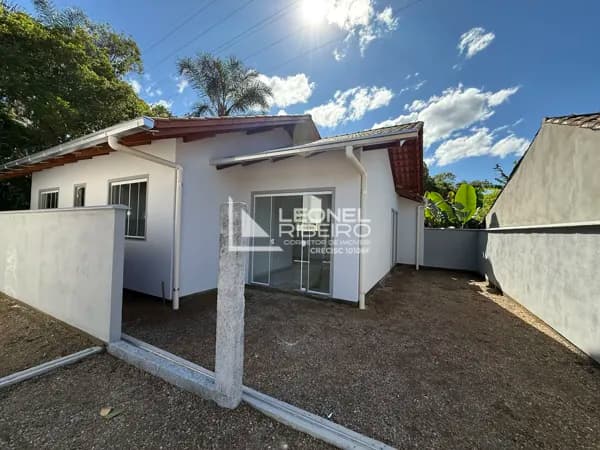 Casa com 3 dormitórios à venda,76,81m² no bairro Araponguinhas em Timbó-SC