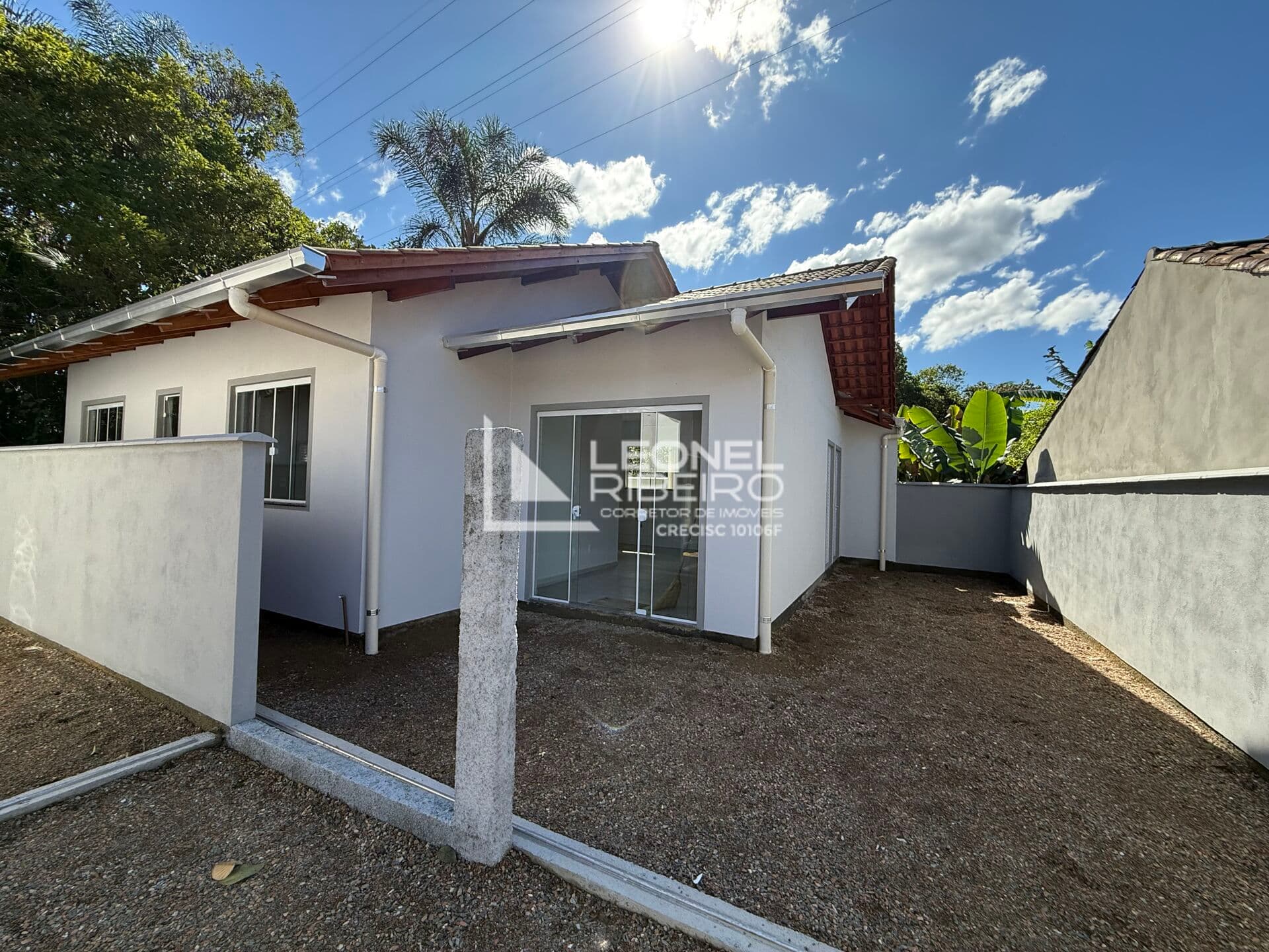 Casa com 3 dormitórios à venda,76,81m² no bairro Araponguinhas em Timbó-SC