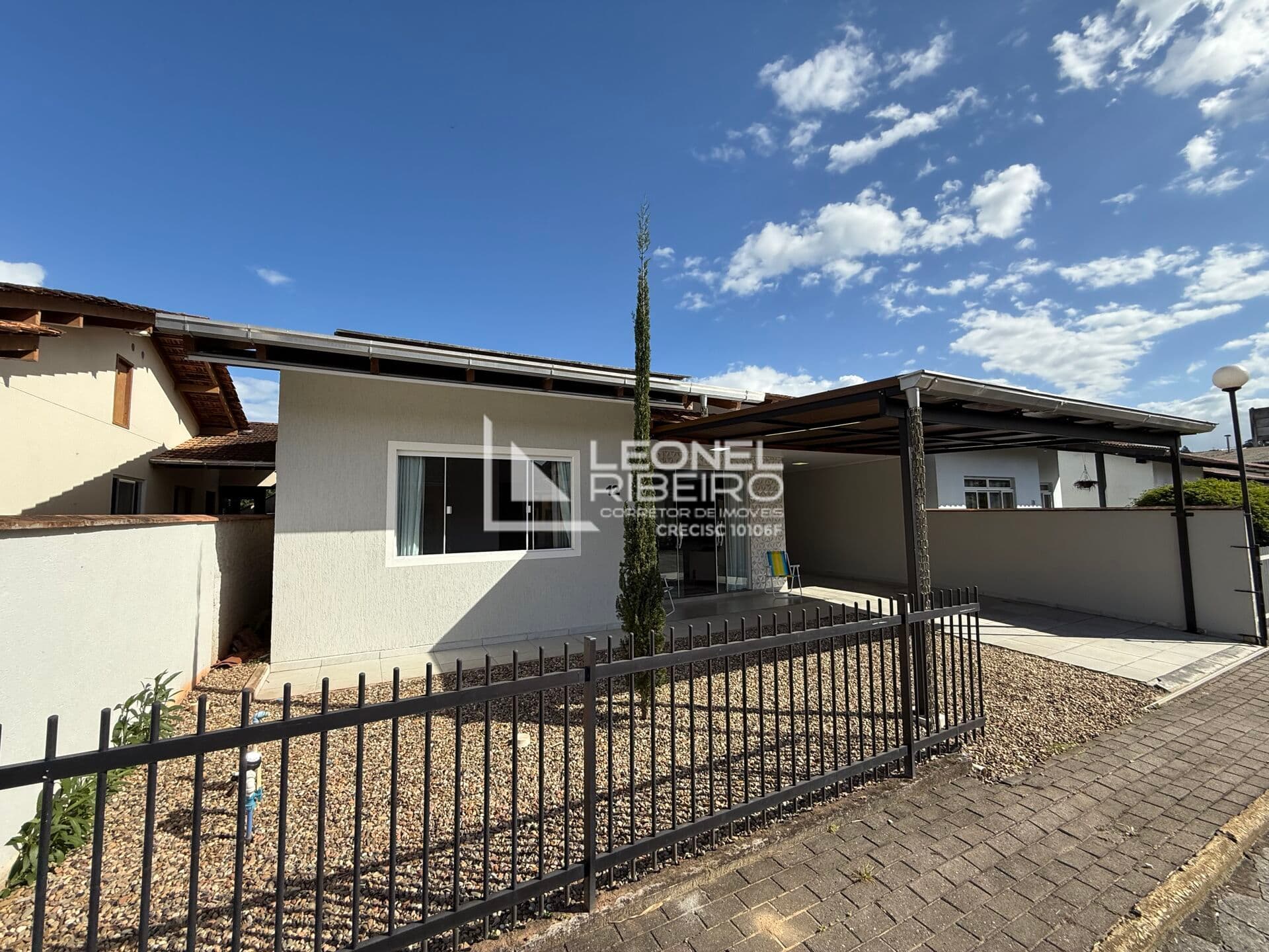 Casa com 3 dormitórios à venda, 154 m² no bairro Dos Estados em Timbó/SC