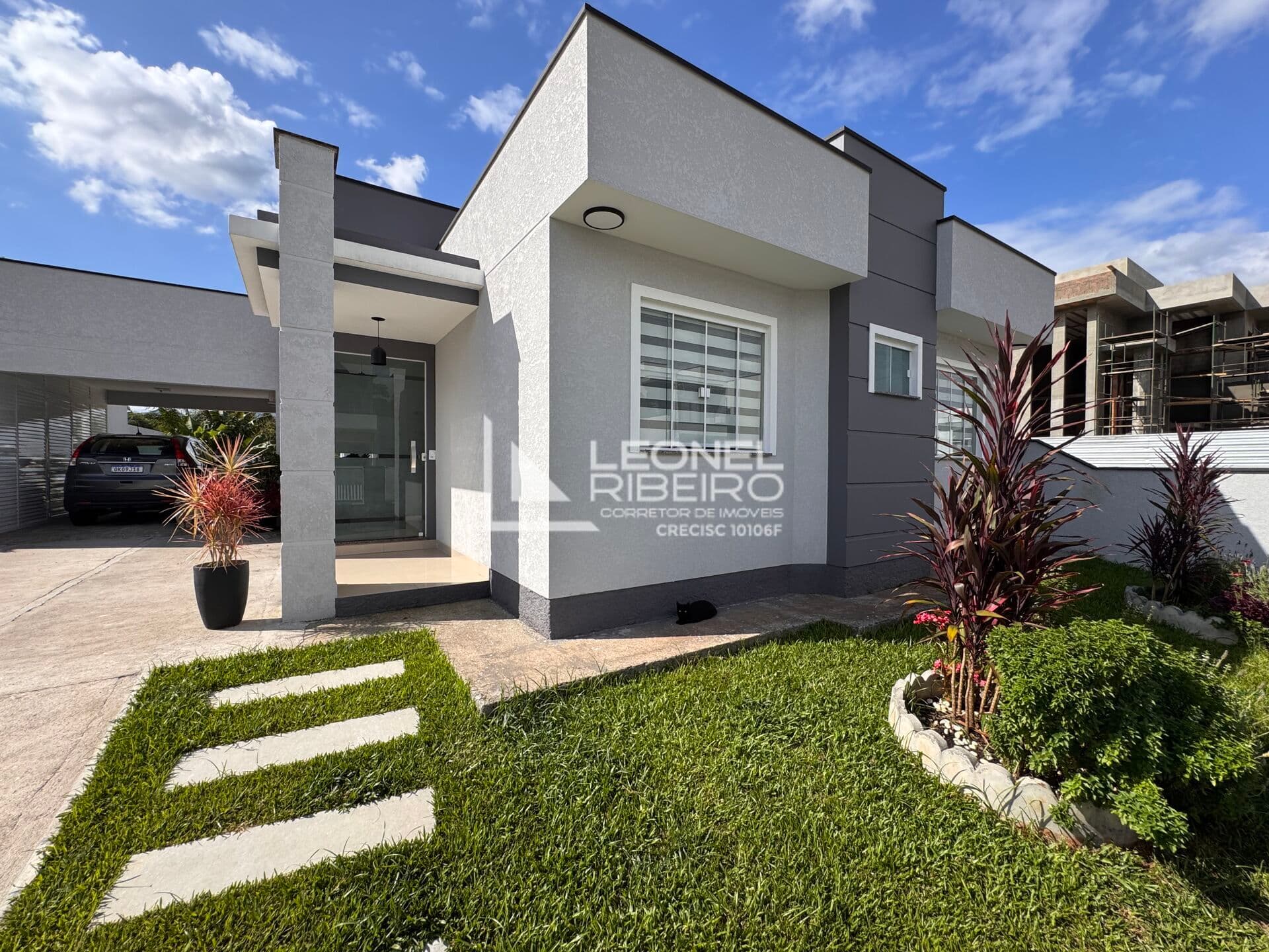 Casa alto padrão com 3 dormitórios (1 suíte) à venda, 126 m² no bairro Das Capitais em Timbó-SC