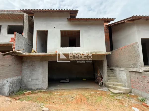 Casa com 3 dormitórios, 95,20 m² à venda no bairro Quintino em Timbó - SC