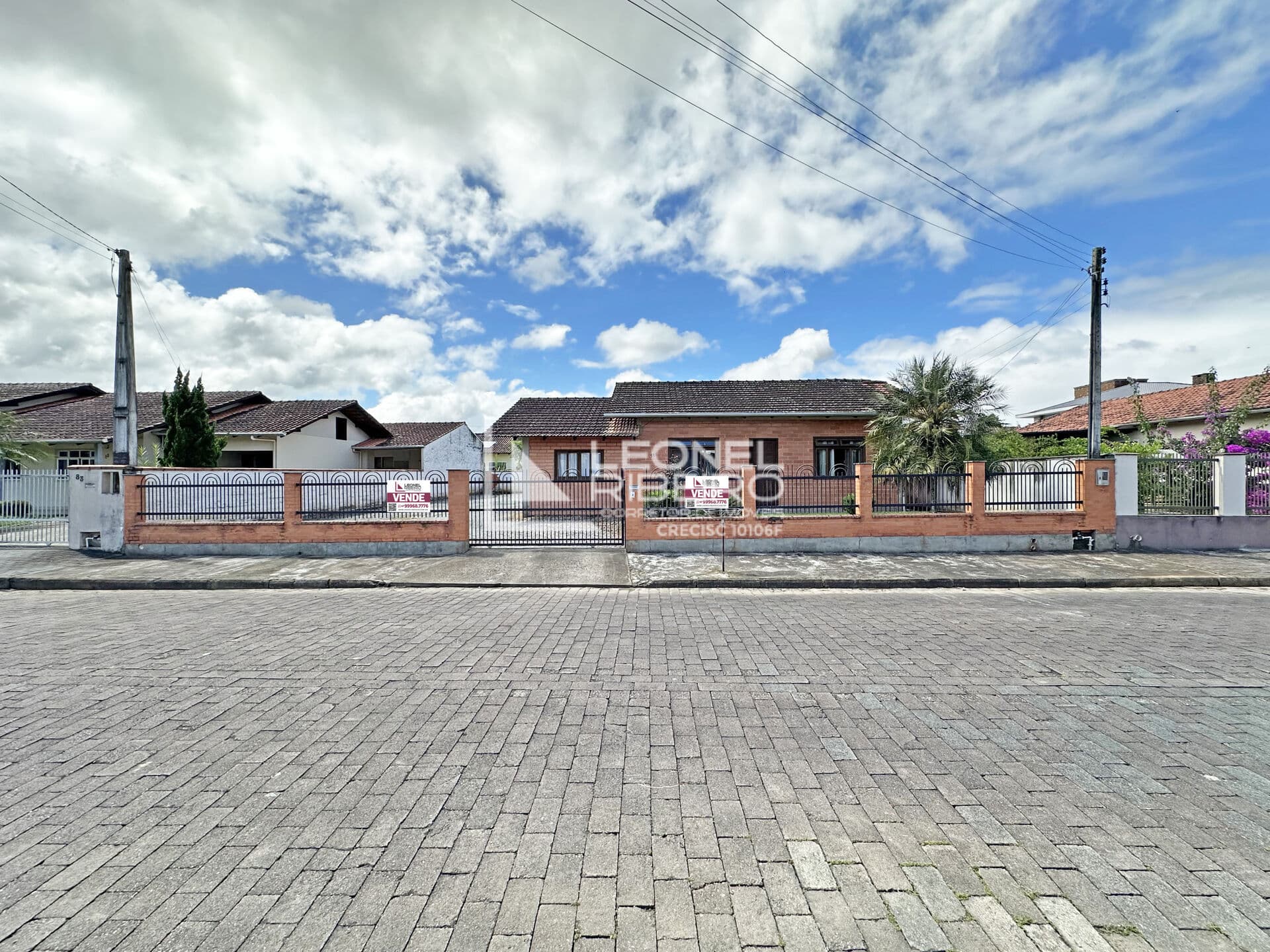 Casa com 2 dormitórios à venda, 138m² no bairro Quintino em Timbó-SC