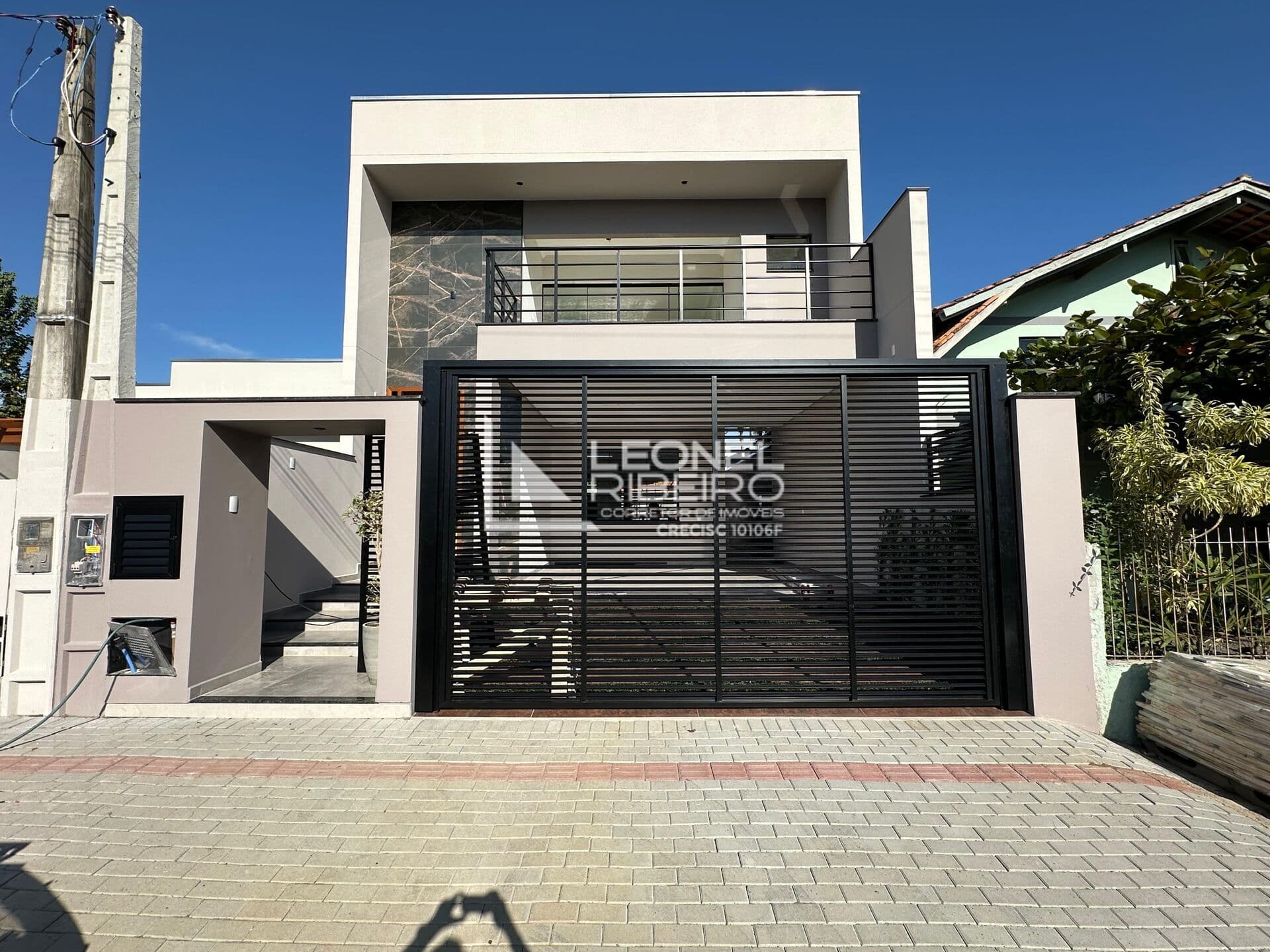 Casa Sobrado à venda com 3 dormitórios, 187,13 m² no bairro Quintino em Timbó-SC