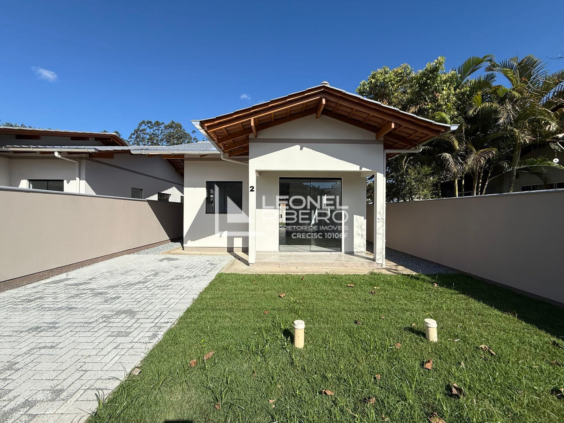 Casa com 2 dormitórios suítes, 64,53m² à venda no bairro Araponguinhas em Timbó - SC