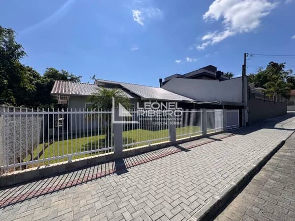 Casa com 4 dormitórios à venda, 289 m² no bairro Das Nações em Timbó/SC