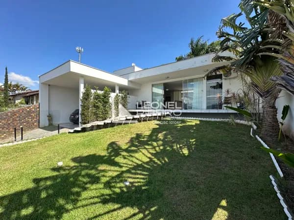 Casa com 3 dormitórios (1 suíte) à venda, 204 m² no bairro Quintino em Timbó/SC
