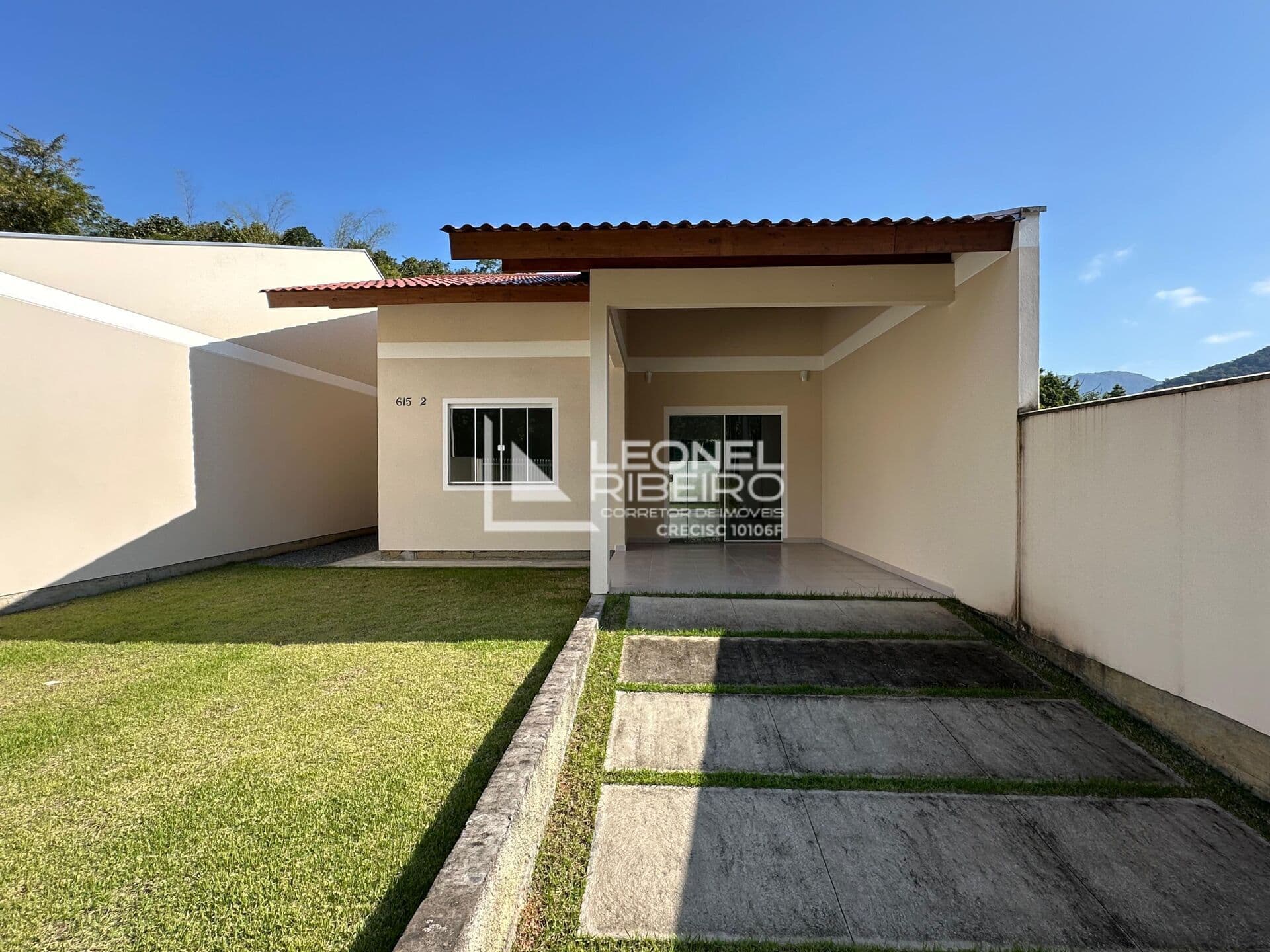 Casa com 2 dormitórios à venda, 74,99 m² no bairro Centro em Rio dos Cedros/SC