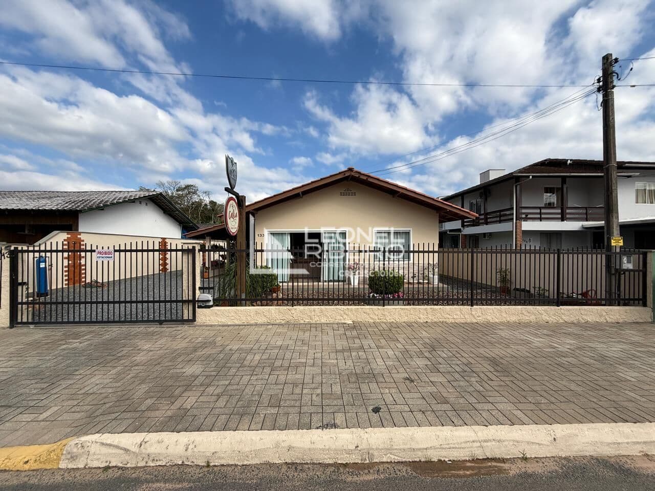 Casa com 3 dormitórios à venda, 200 m² no bairro Das Nações - Timbó/SC
