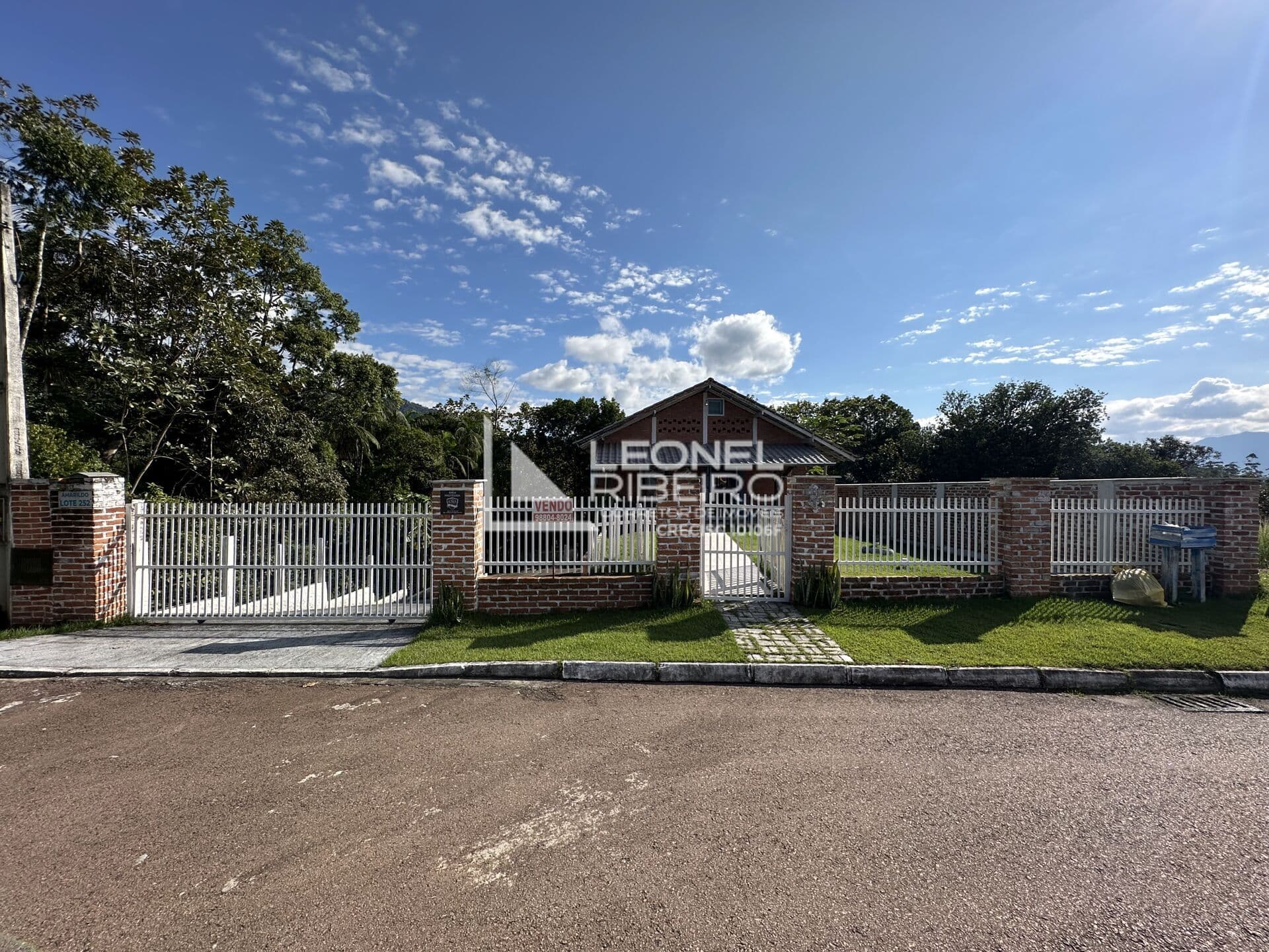 Casa com 2 dormitórios à venda, 100 m² no bairro Divinéia em Rio dos Cedros/SC